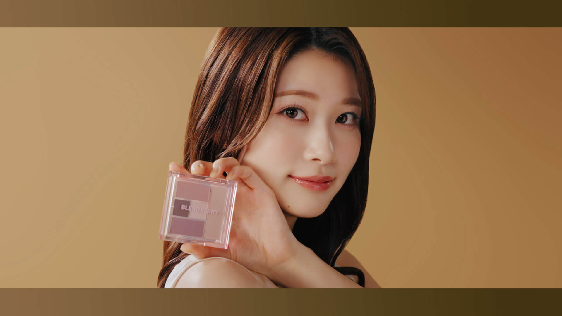 64	KOSÉ BLEND BERRY	「NEW COLOR」篇